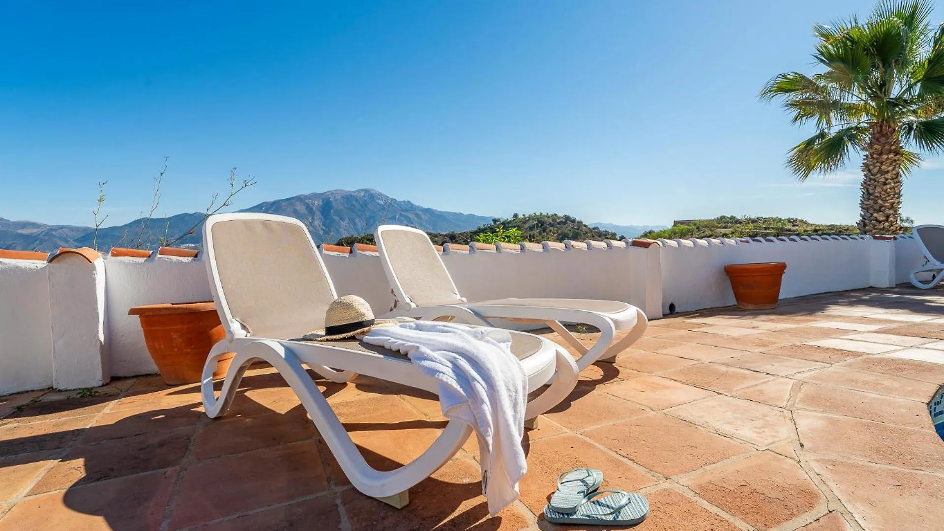 Bravo Spectacular Views Villa Vinuela Spain