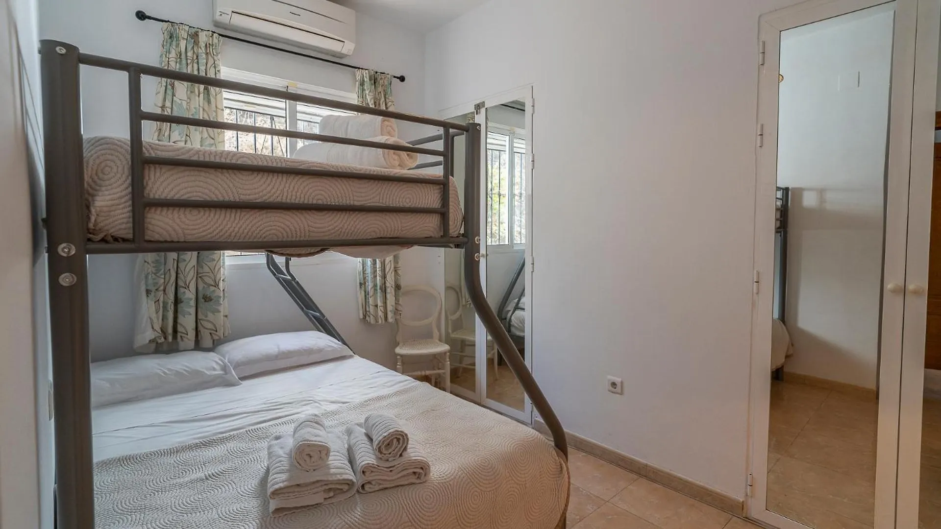 Bravo Spectacular Views Villa Vinuela Spain